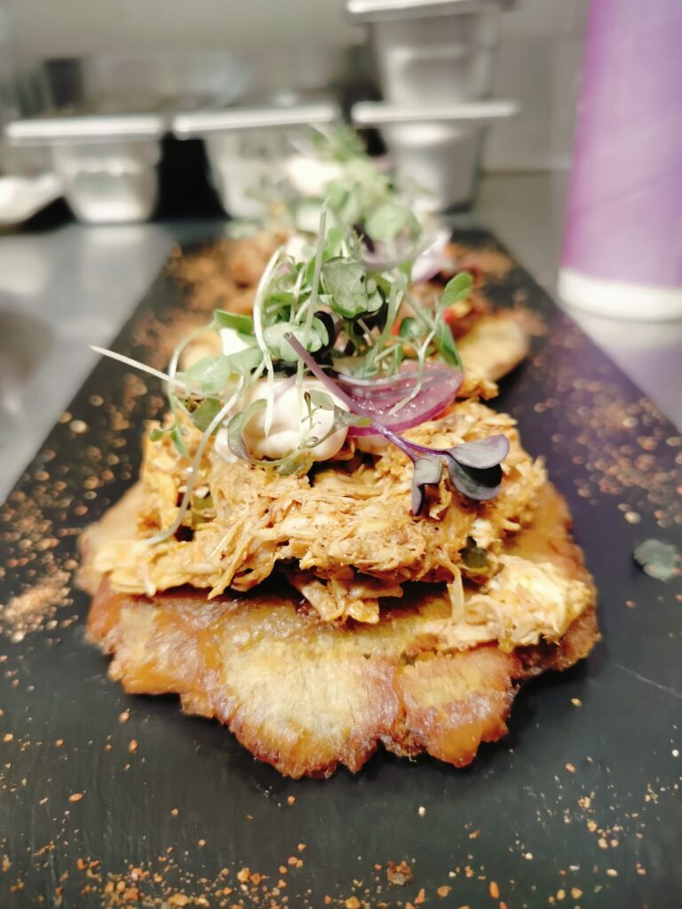 Patacones estilo Canaima en Canaima Fusion en Villaverde en Madrid